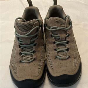 Teva Women’s Gannett Waterproof Shoes. Brown and Teal. Size 10